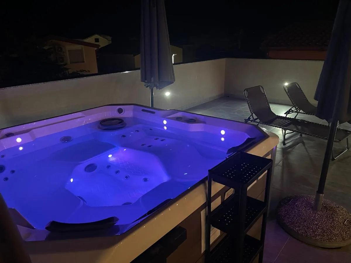 Vila Pedinka Villa Vir