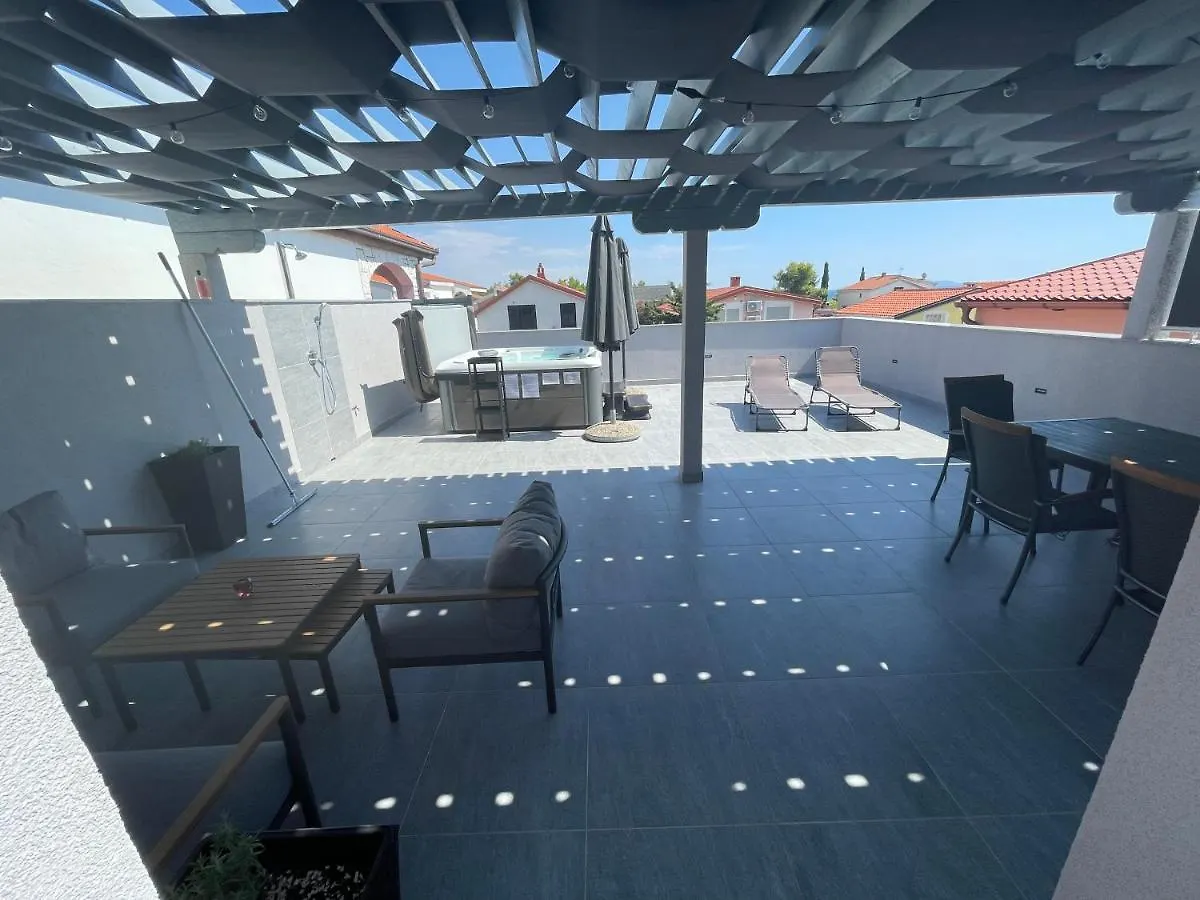 Vila Pedinka Villa Vir